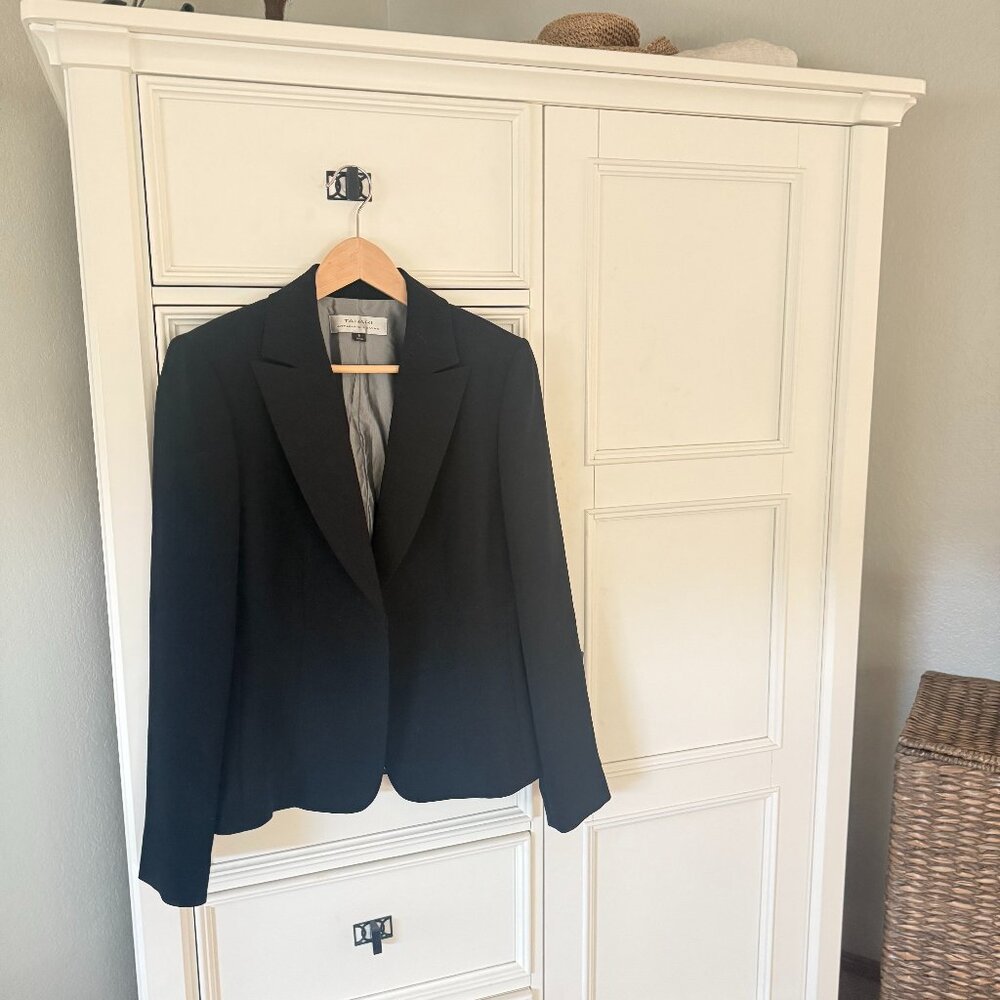 Tahari ASL Black Blazer Classic Business Size 8